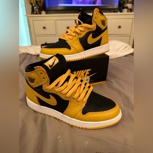 Brand new Nike’s never worn.